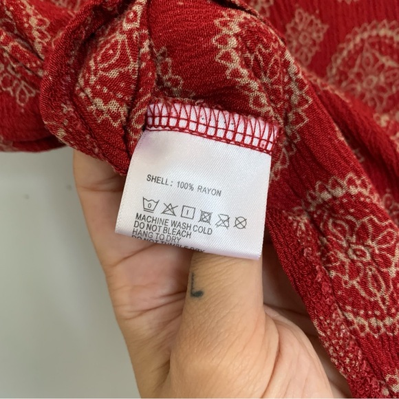 BRANDY MELVILLE BOHO PAISLEY CROP TOP - Picture 5 of 6